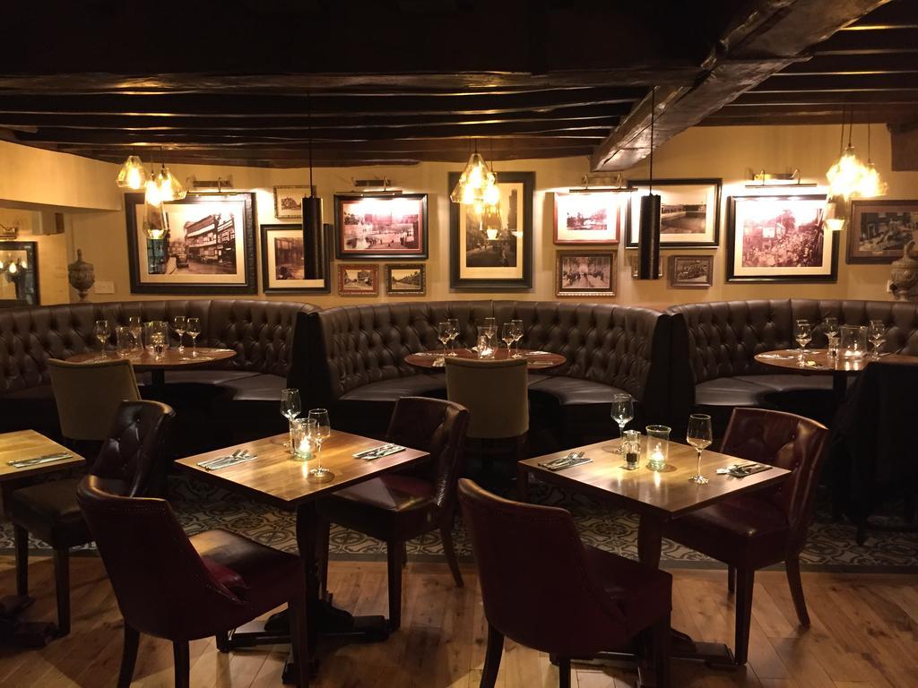 Crown Hotel Nantwich Buitenkant foto