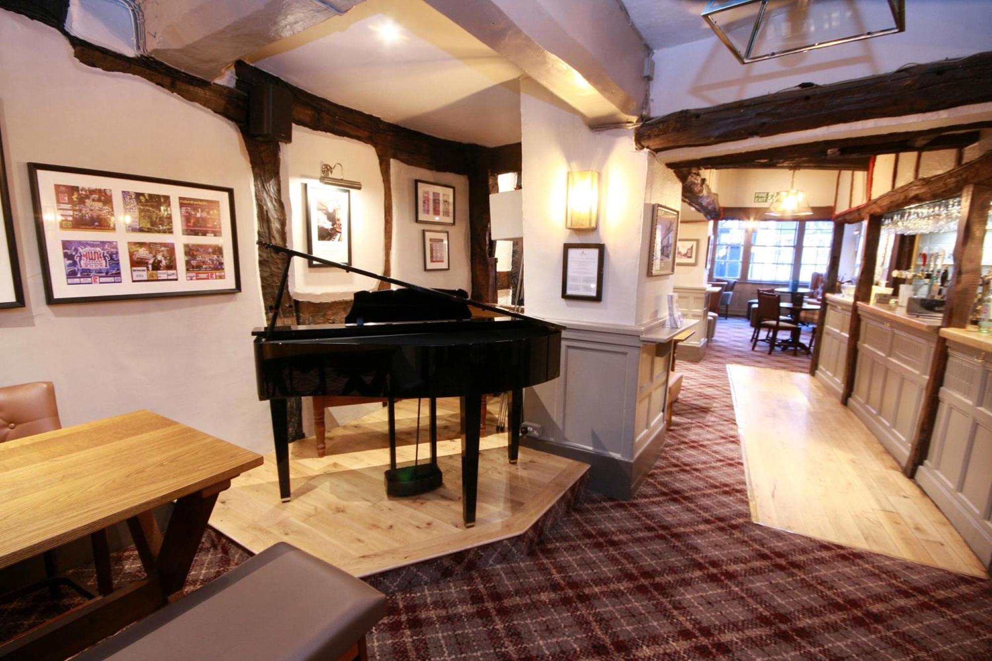 Crown Hotel Nantwich Buitenkant foto