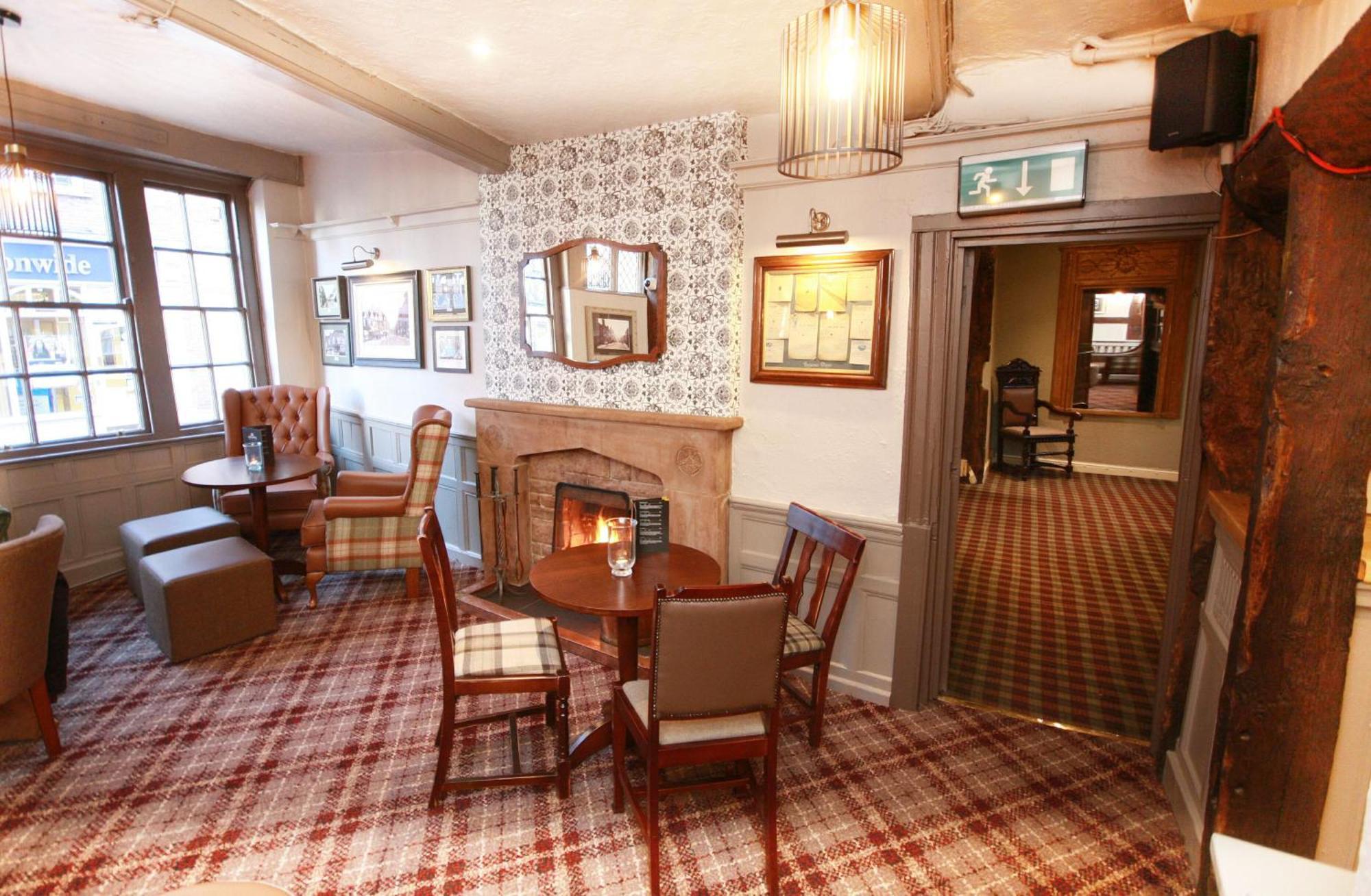 Crown Hotel Nantwich Buitenkant foto
