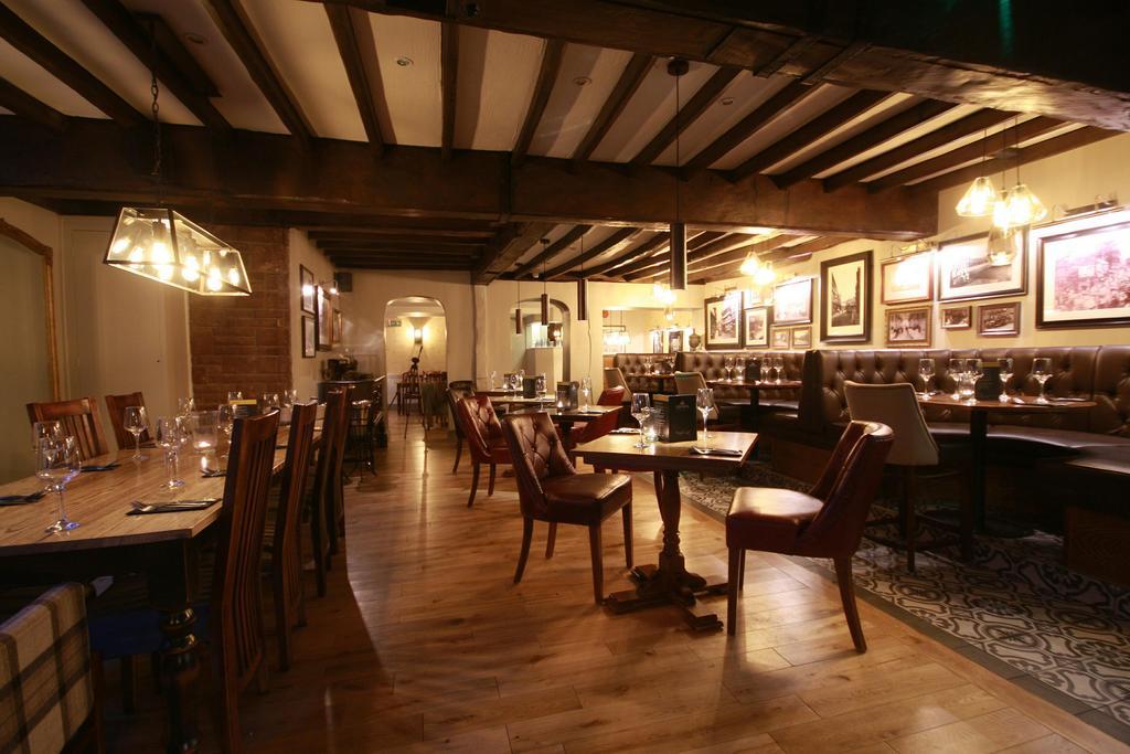 Crown Hotel Nantwich Buitenkant foto